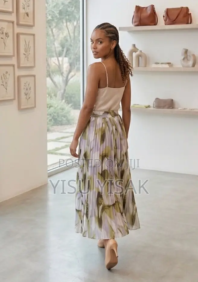 Elegant Botanical Print Pleated Maxi Skirt
