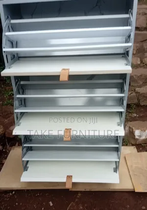 ጫማ መደርደሪያ (Shoerack)