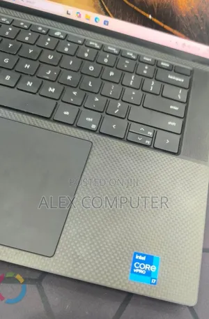 New Laptop Dell Precision 5570 16GB Intel Core i7 SSD 512GB
