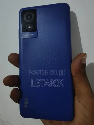New TCL 501 32 GB Black
