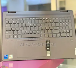 New Laptop Lenovo Yoga 7i 16GB Intel Core i7 SSD 512GB