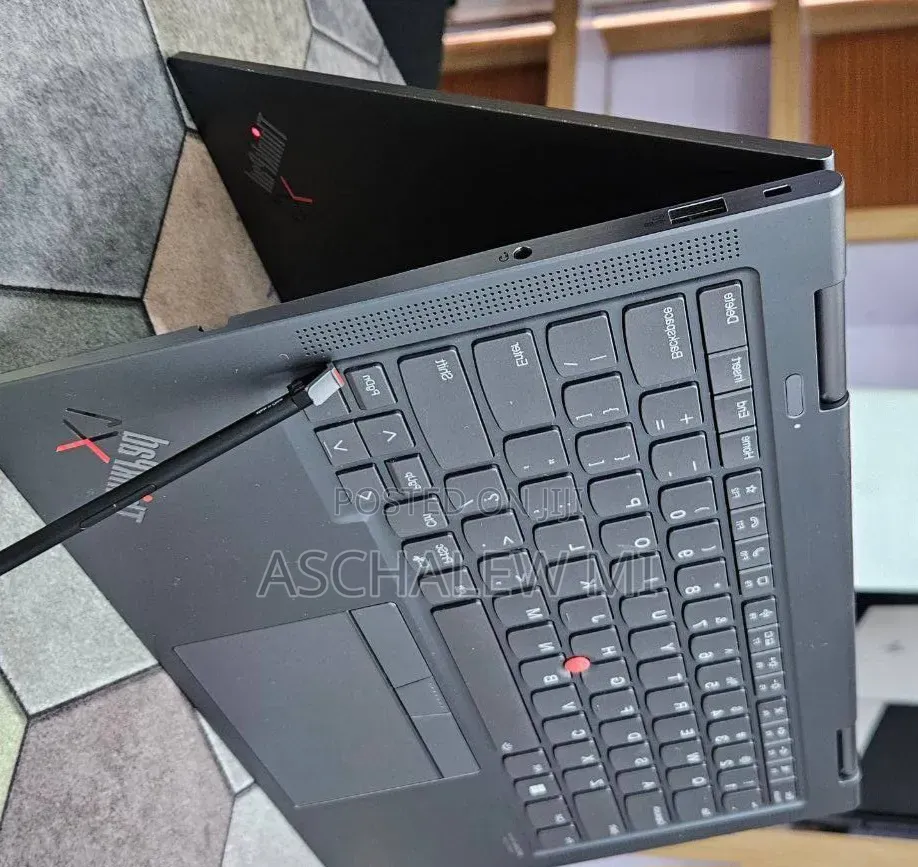 New Laptop Lenovo ThinkPad Yoga 16GB Intel Core i7 SSD 512GB