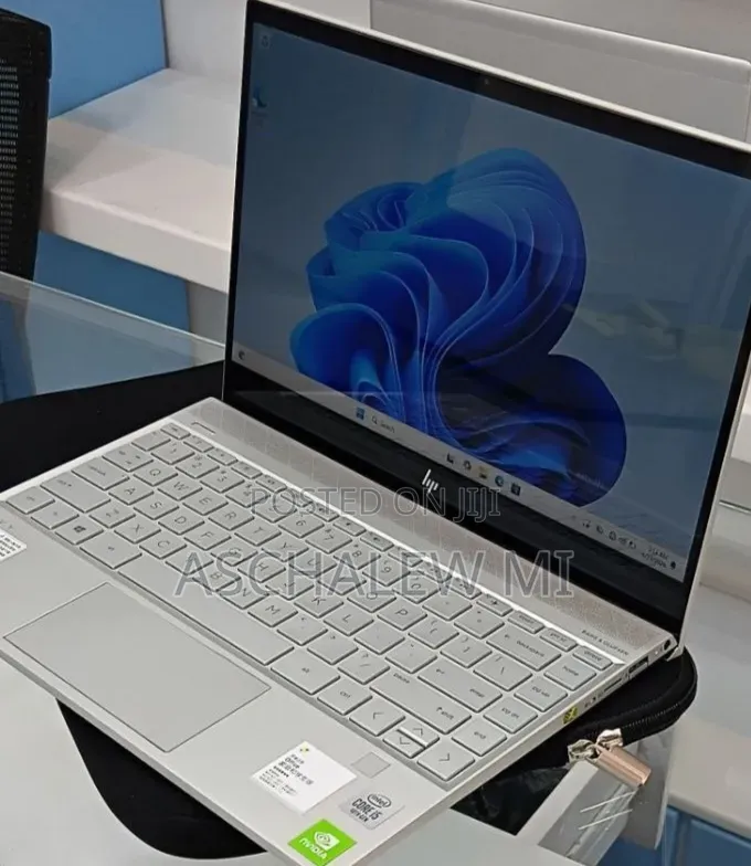 New Laptop HP Pavilion 14 8GB Intel Core i5 SSD 512GB