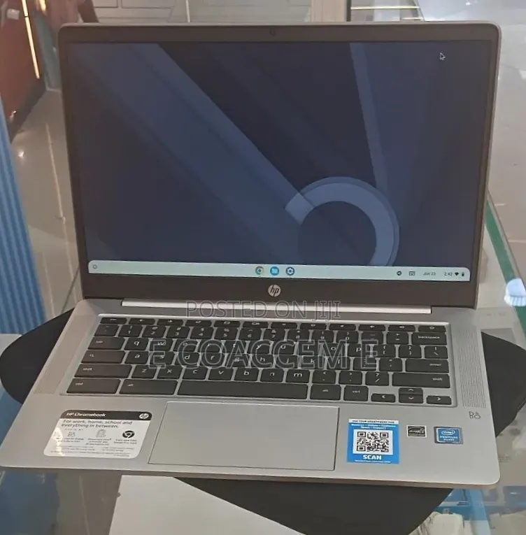 New Laptop HP 4GB Intel SSD 256GB