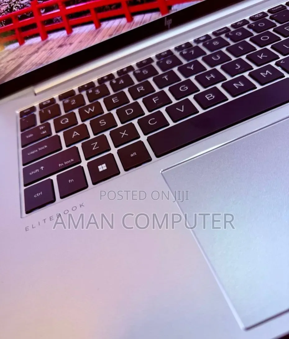New Laptop HP EliteBook 840 G10 8GB Intel Core i7 SSD 1T