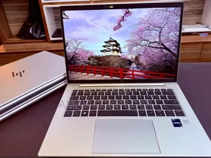 New Laptop HP EliteBook 840 G10 8GB Intel Core i7 SSD 1T