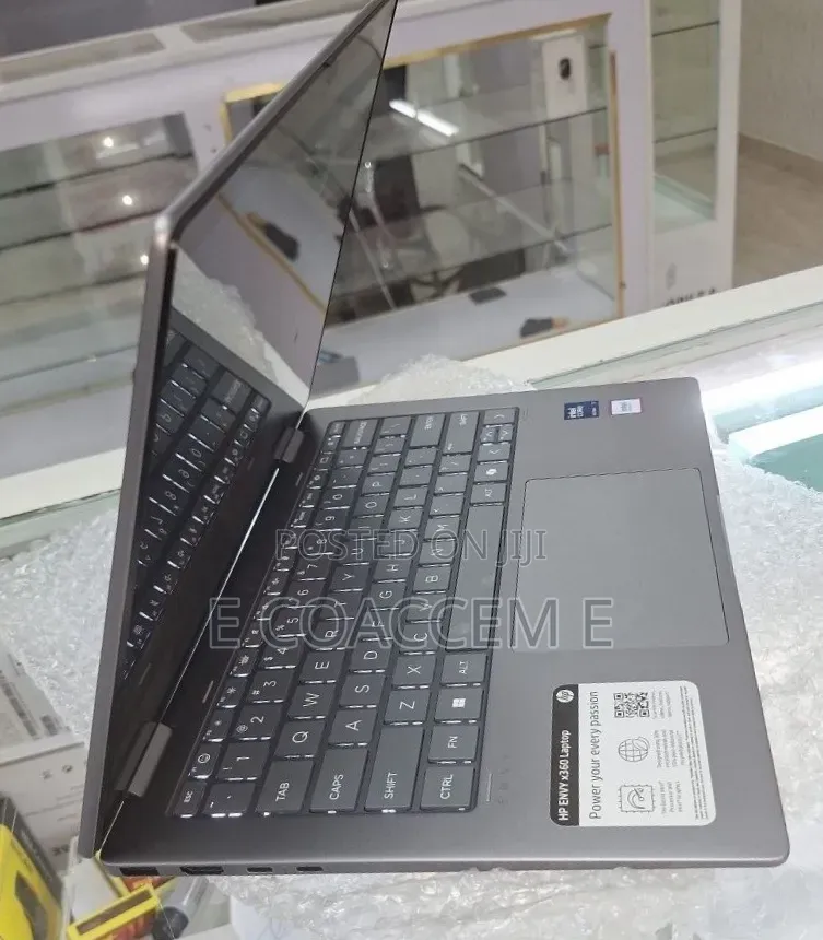 New Laptop HP 16GB Intel Core Ultra 7 SSD 1T