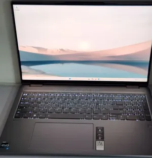 New Laptop Lenovo Yoga 7i 16GB Intel Core i7 SSD 512GB