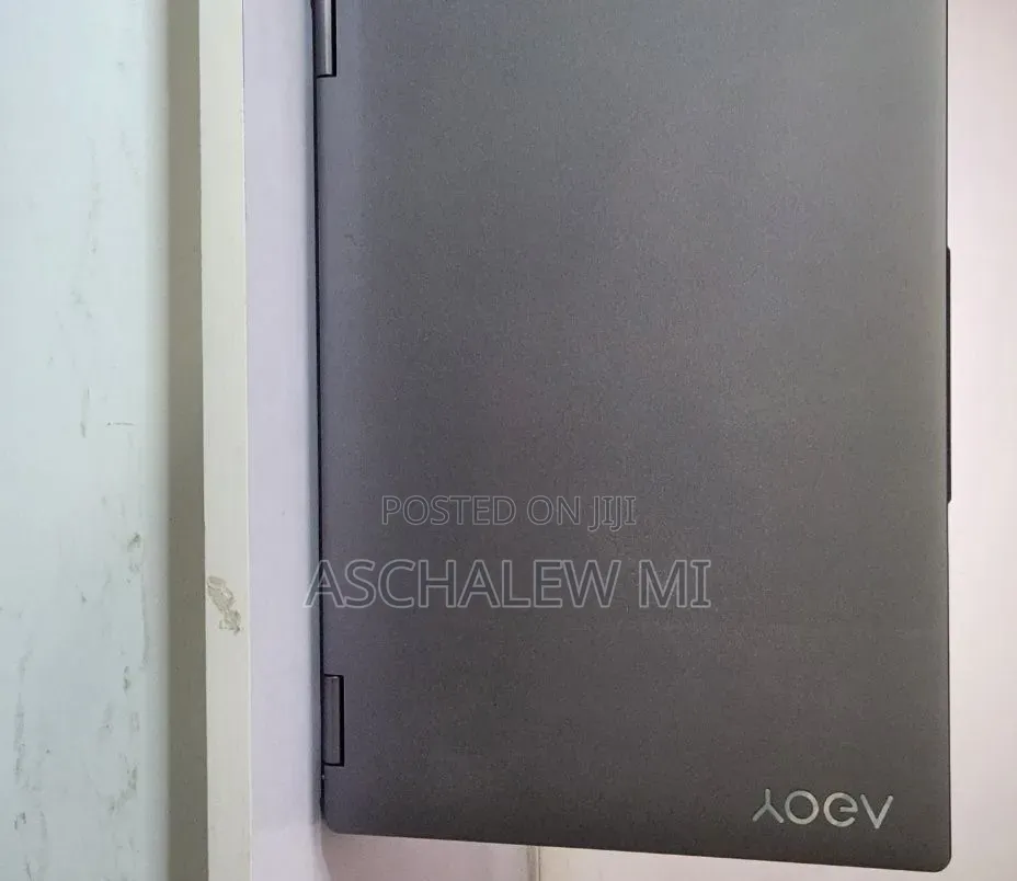 New Laptop Lenovo Yoga 7i 16GB Intel Core i7 SSD 512GB