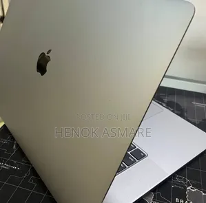 New Laptop Apple MacBook Pro 2019 32GB Intel Core i9 SSD 512GB
