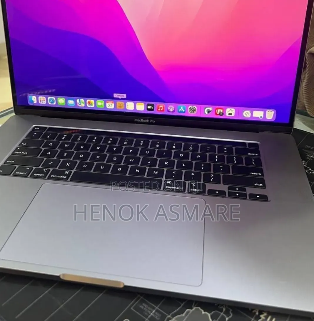 New Laptop Apple MacBook Pro 2019 32GB Intel Core i9 SSD 512GB