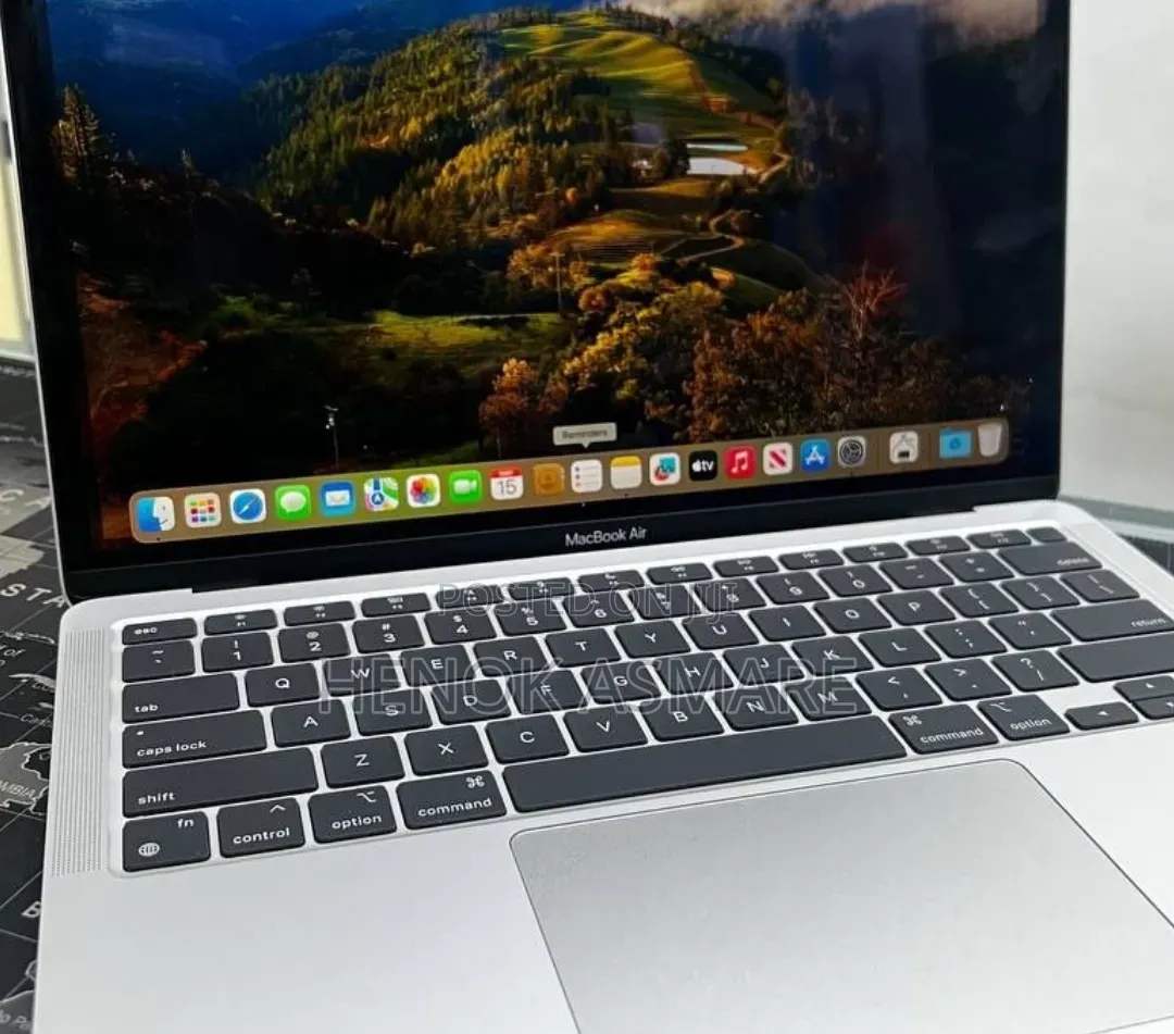 New Laptop Apple MacBook Air 2020 M1 16GB Apple M1 SSD 512GB