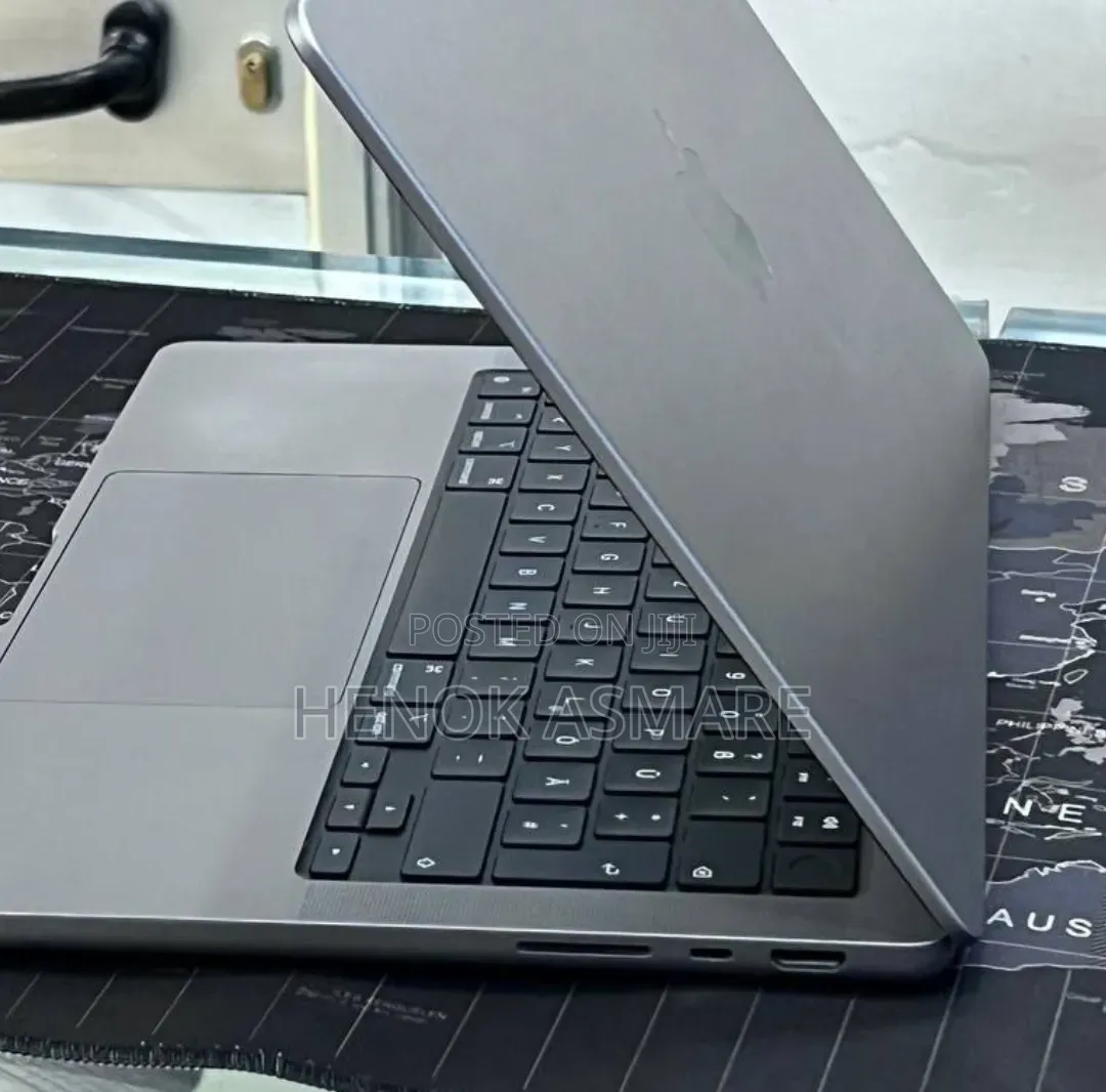 New Laptop Apple MacBook Pro 2021 M1 16GB Apple M1 SSD 512GB