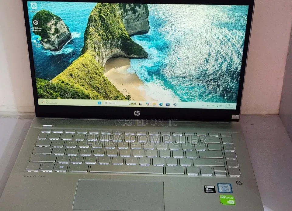 New Laptop HP 8GB Intel Core i5 SSD 1T