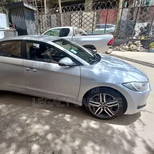 Hyundai Avante 2016 Silver