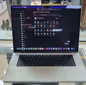 New Laptop Apple MacBook 16GB SSD 1T