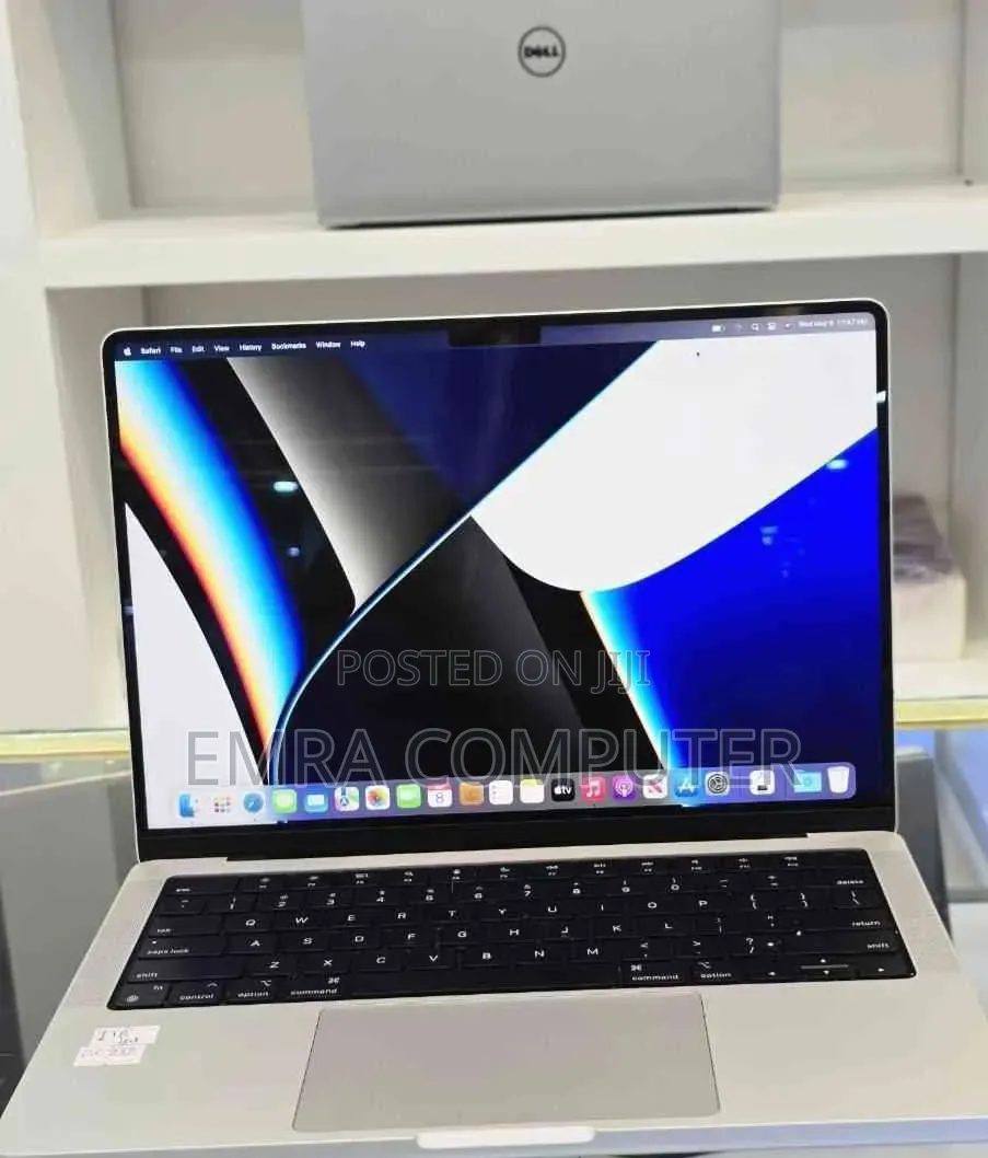 New Laptop Apple MacBook 16GB SSD 1T