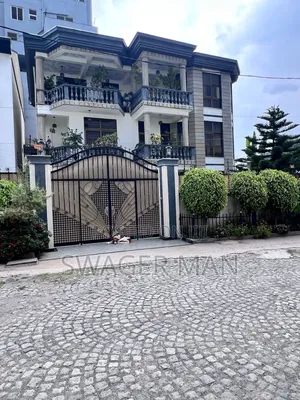 Furnished 8bdrm Townhouse/Terrace in Ayat Compaund, Yeka for sale