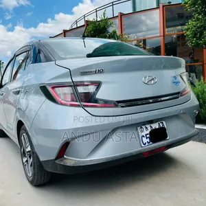 Hyundai I10 2023 Silver
