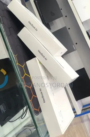 New Laptop Apple MacBook Air 2026 M5 16GB Apple M5 SSD 512GB