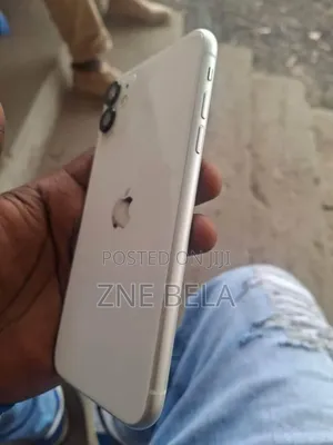 Apple iPhone 11 64 GB White