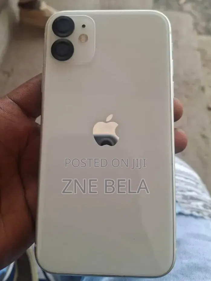 Apple iPhone 11 64 GB White