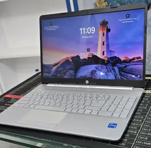 New Laptop HP 8GB Intel Core i5 SSD 128GB