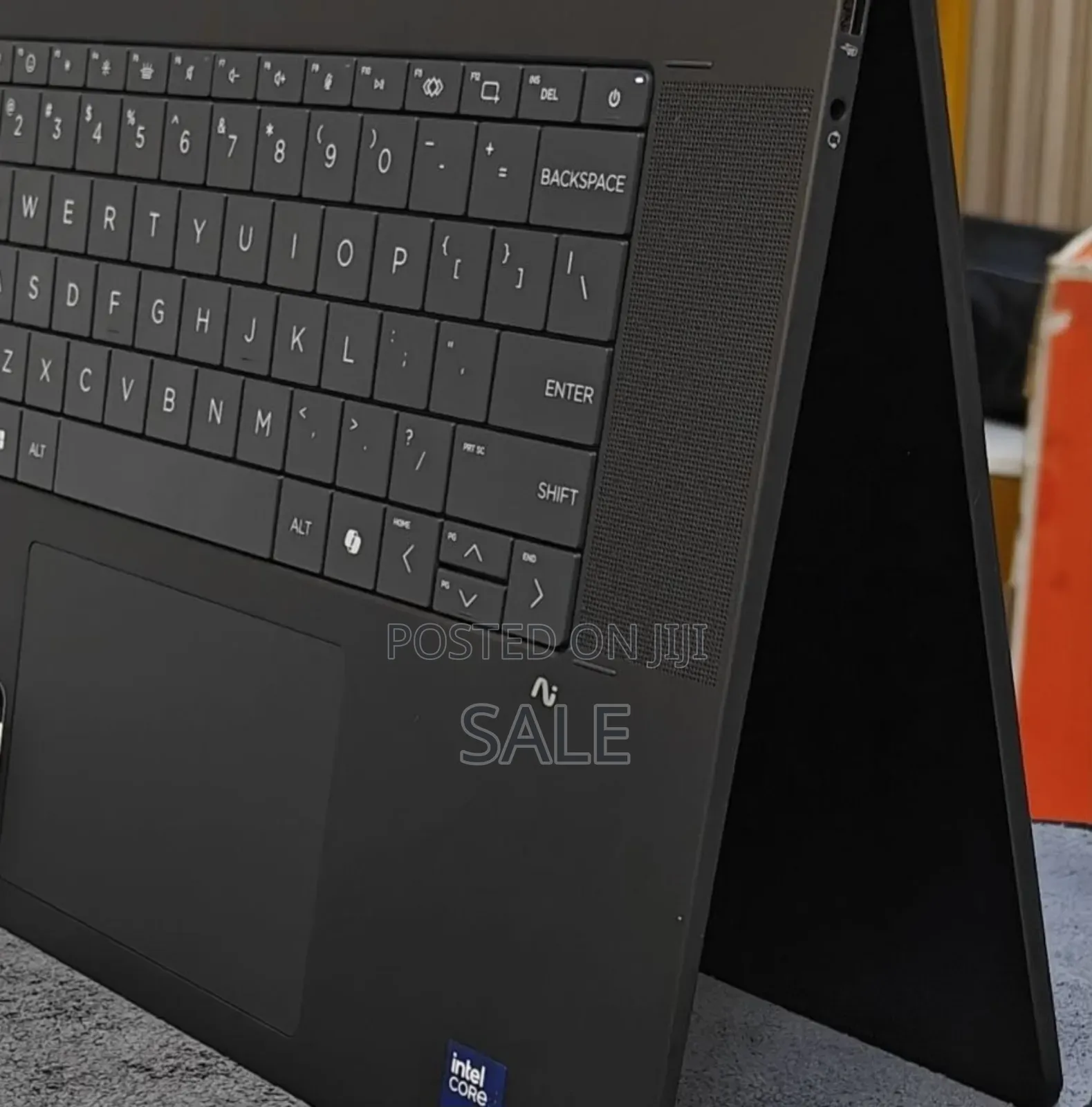 New Laptop HP OmniBook X Flip 14" 16GB Intel Core Ultra 7 SSD 1T