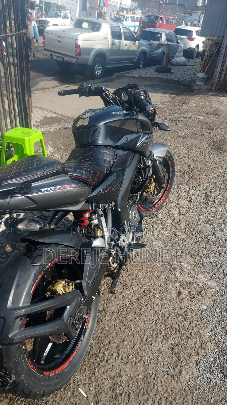 Bajaj Pulsar 220 F 2018 Black