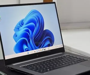 New Laptop HP ZBook 14 16GB Intel Core i7 SSD 512GB