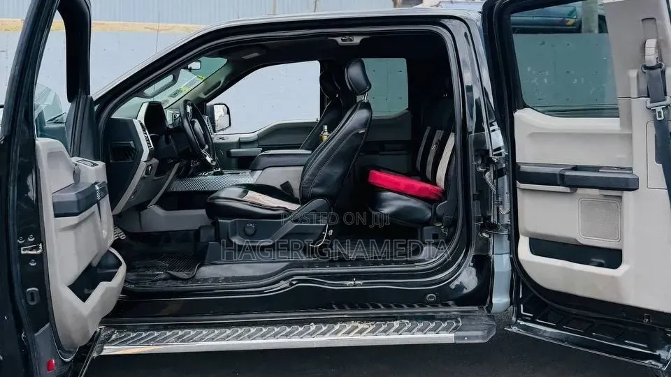 Ford F-150 2020 Black