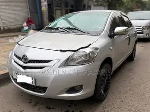 Toyota Belta 2007 Silver