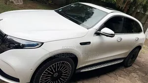 Mercedes-Benz EQC EQC400 4MATIC 2022 White
