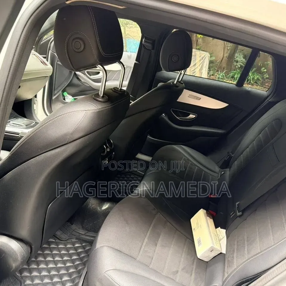 Mercedes-Benz EQC EQC400 4MATIC 2022 White