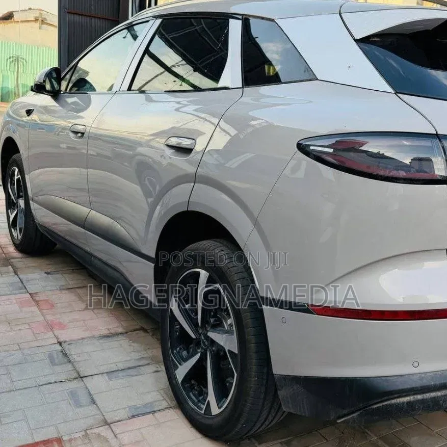 New BYD Sealion 06 EV 2025 White