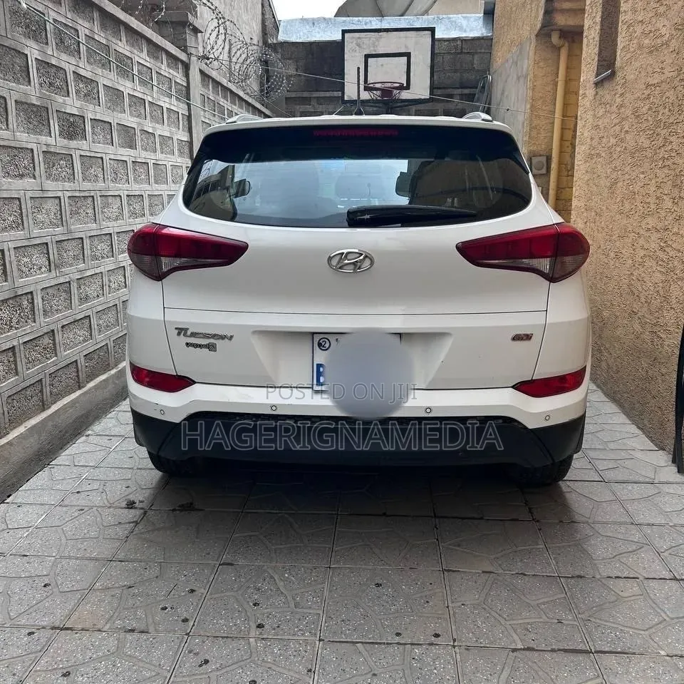 Hyundai Tucson 2018 White