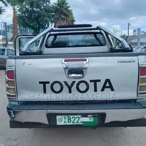 Toyota Hilux 2007 Silver