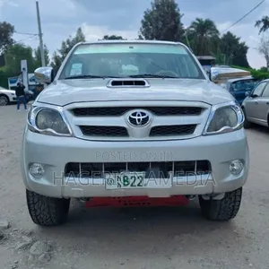 Toyota Hilux 2007 Silver