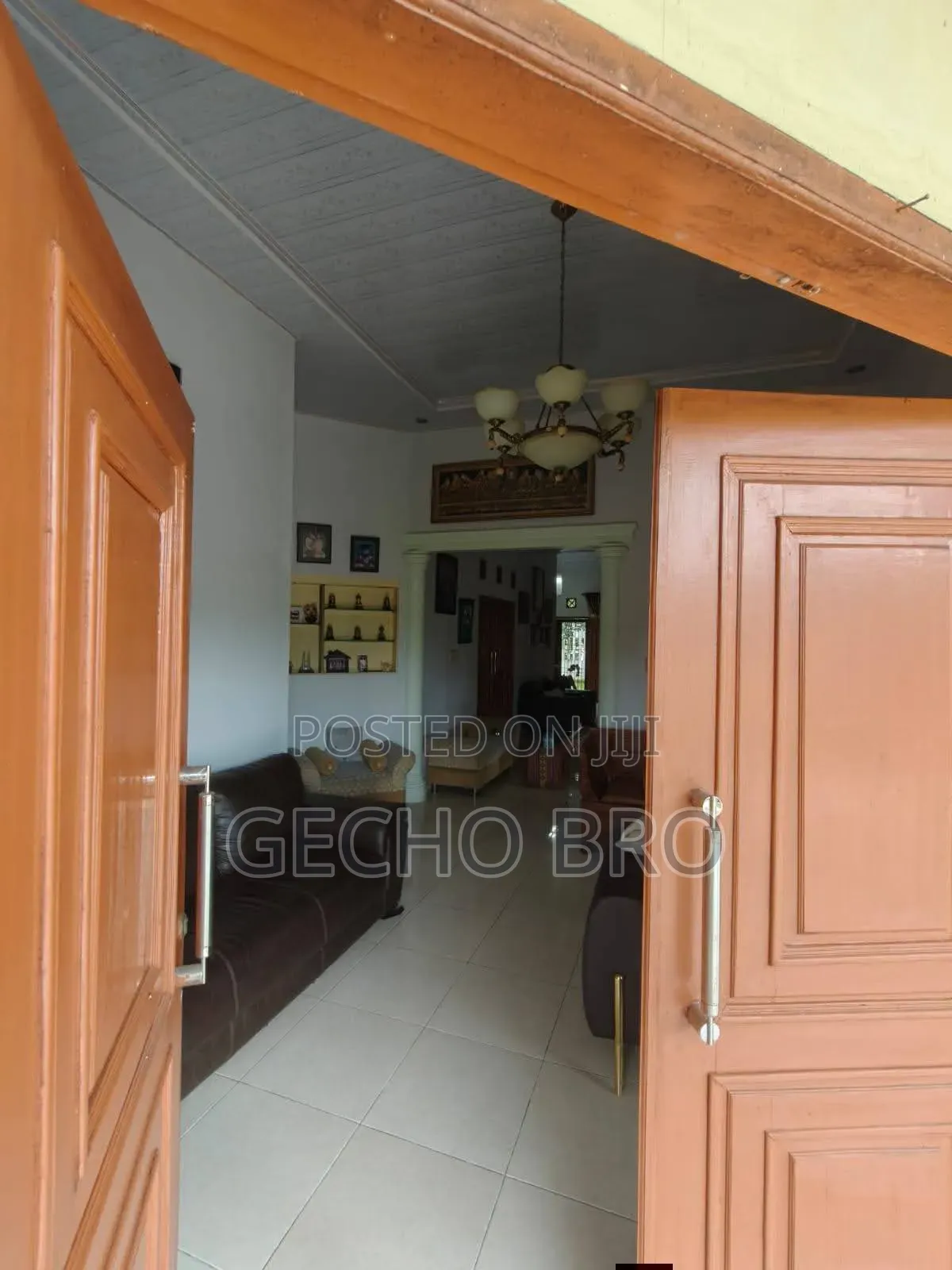 Furnished 7bdrm House in Bole for sale
