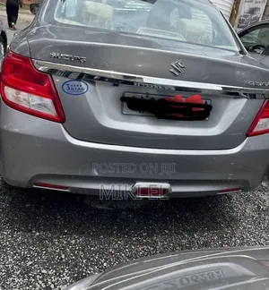 Suzuki Dzire 2022 Silver