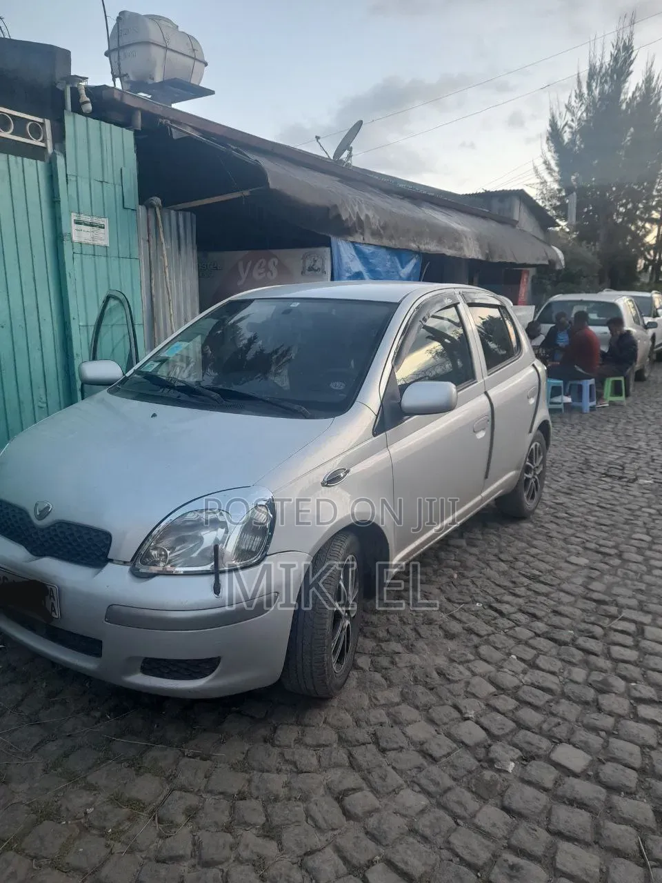 Toyota Vitz 1.0 FWD 5dr 2004 Silver