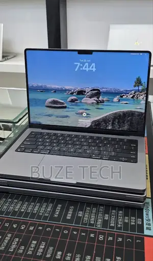 New Laptop Apple MacBook Pro 2021 M1 32GB Apple M1 Pro SSD 512GB