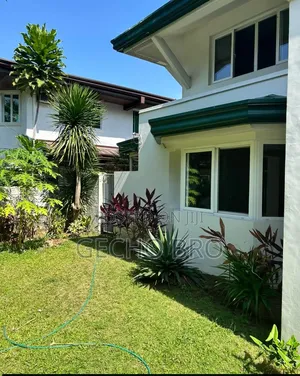 Furnished 8bdrm House in Bole for sale