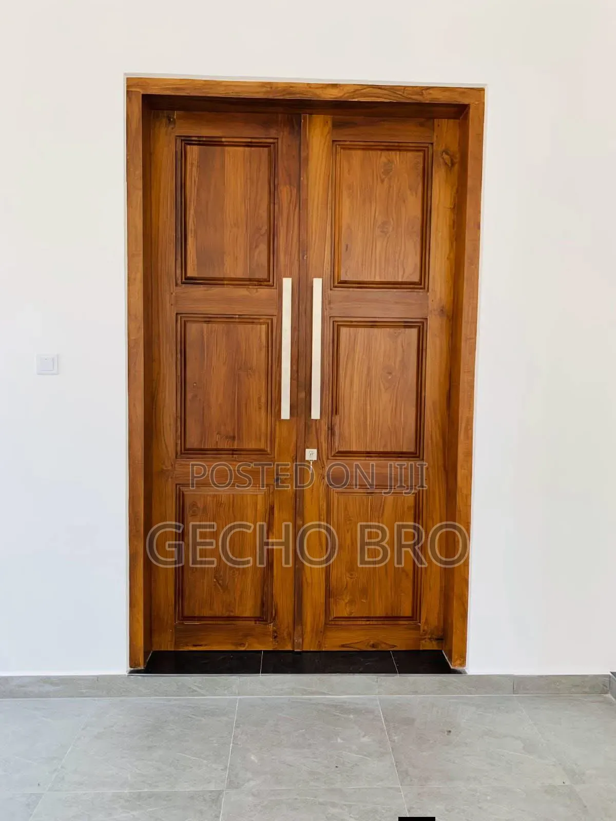 Furnished 8bdrm House in Bole for sale