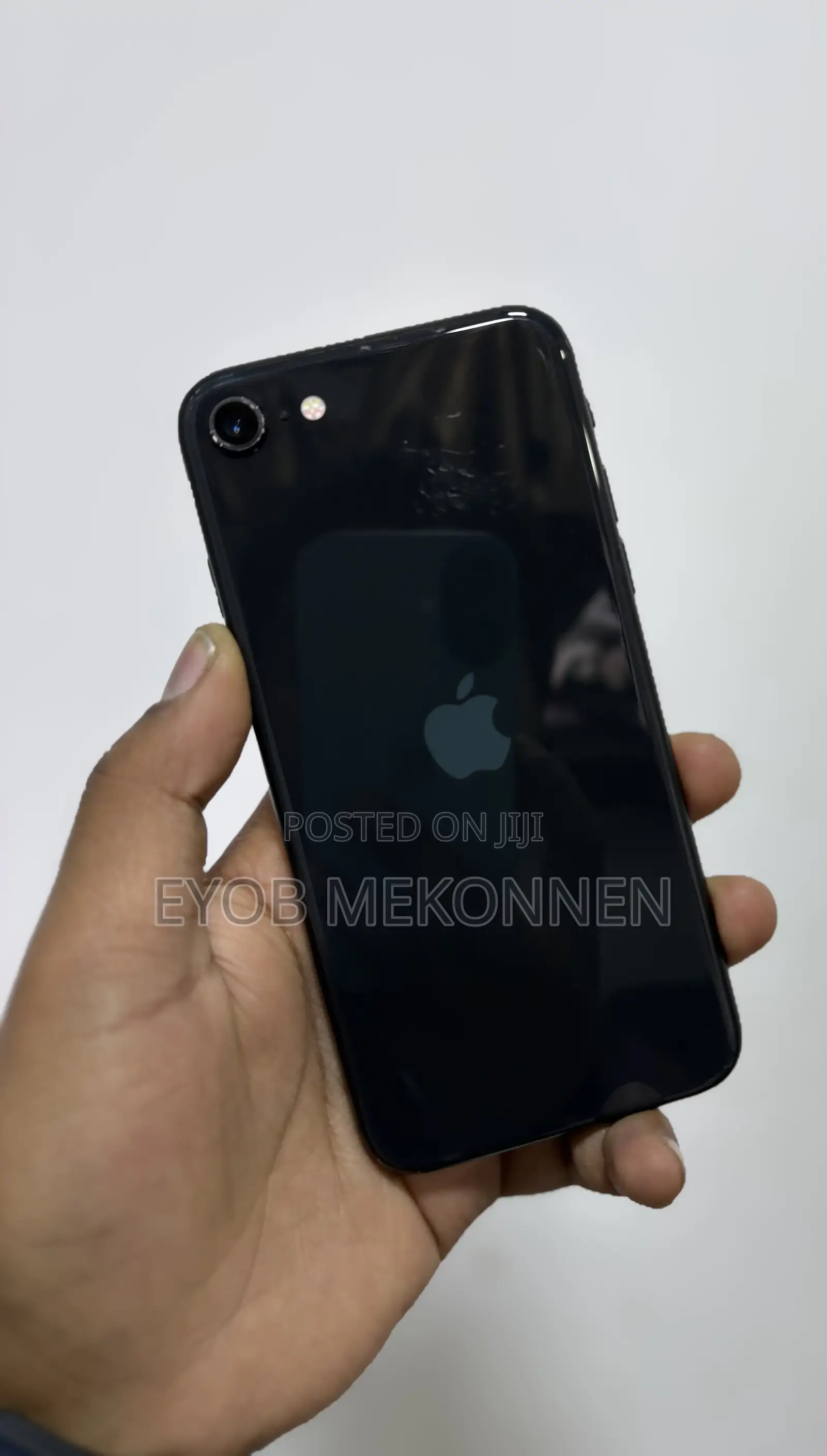 Apple iPhone SE 128 GB Black