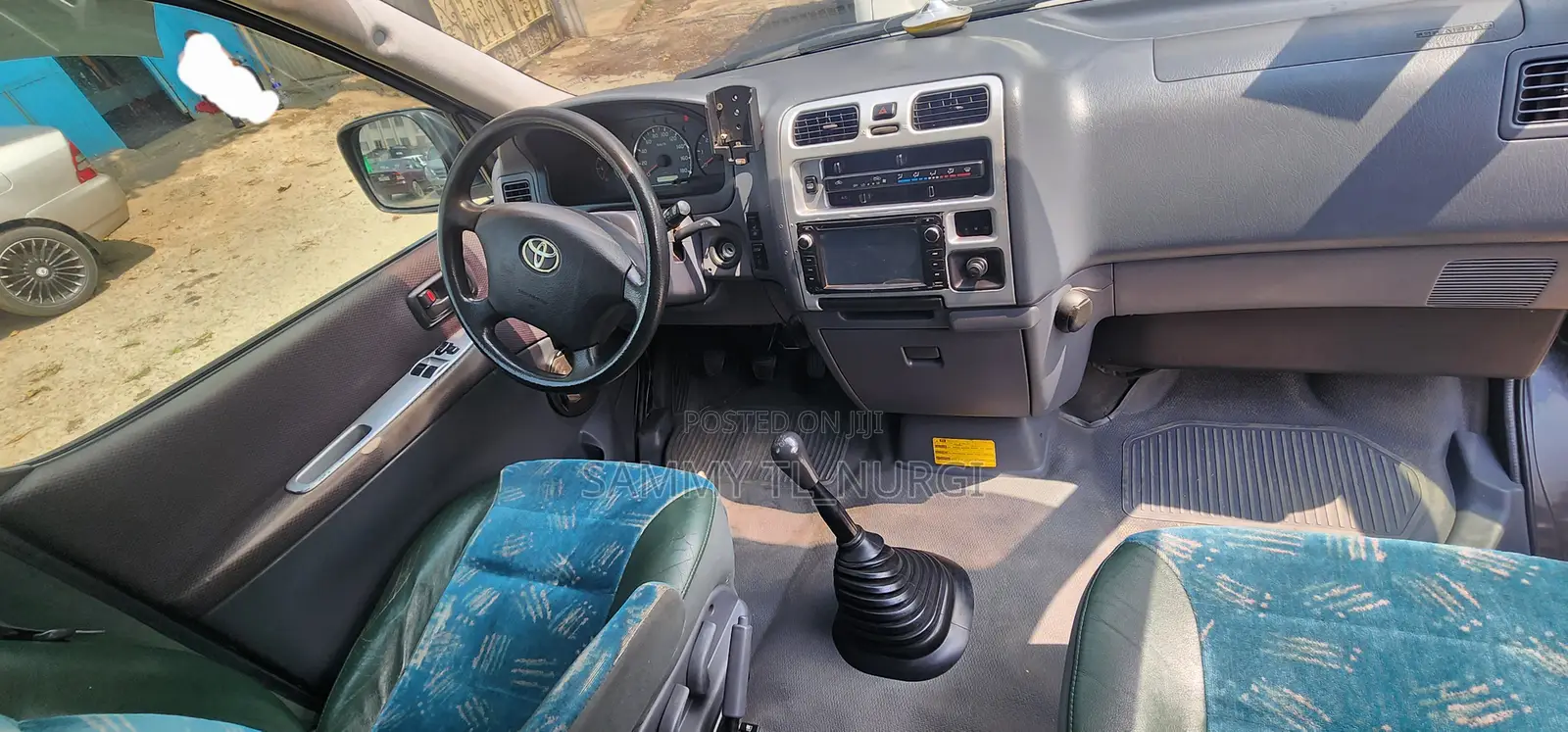 Toyota HiAce 2011 Grey