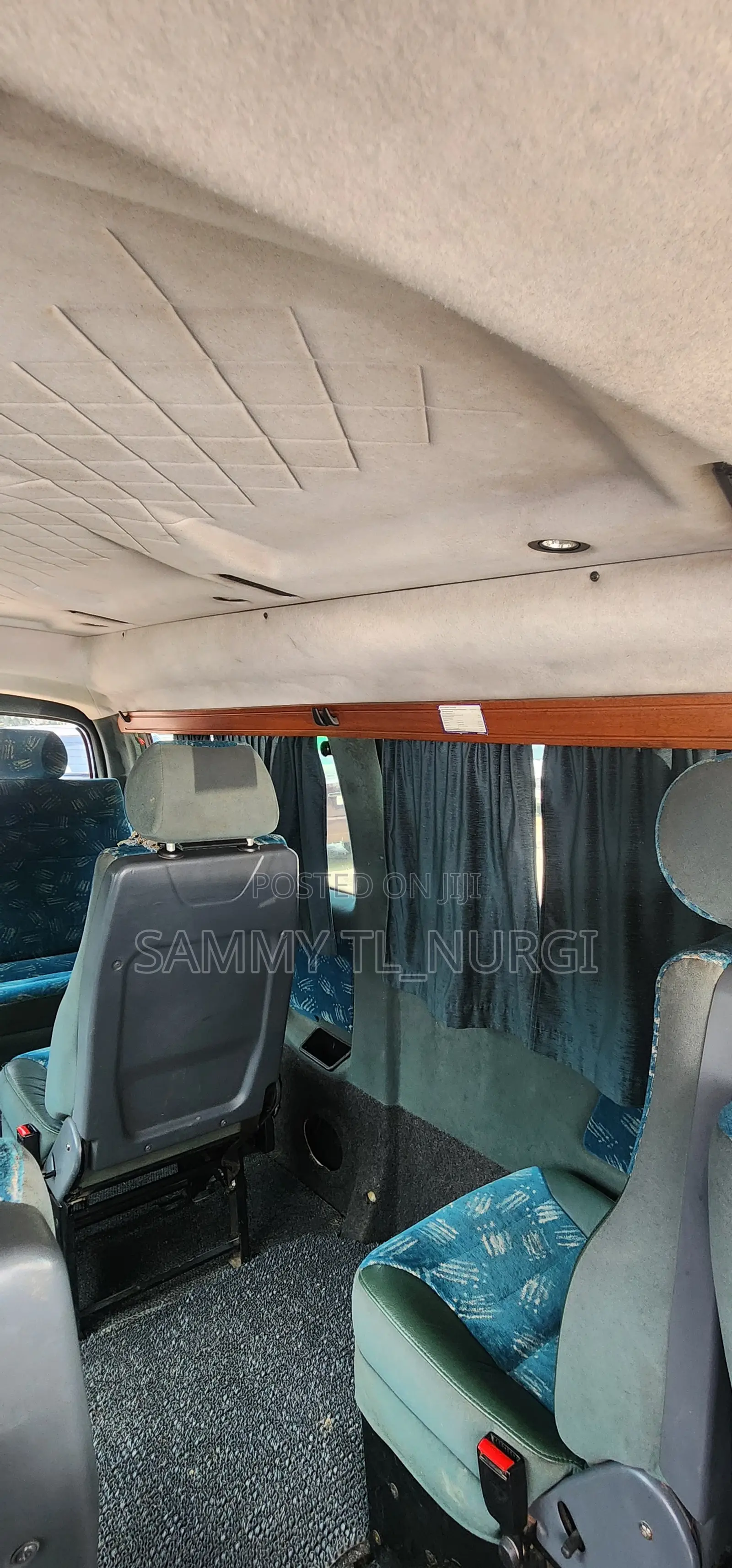 Toyota HiAce 2011 Grey