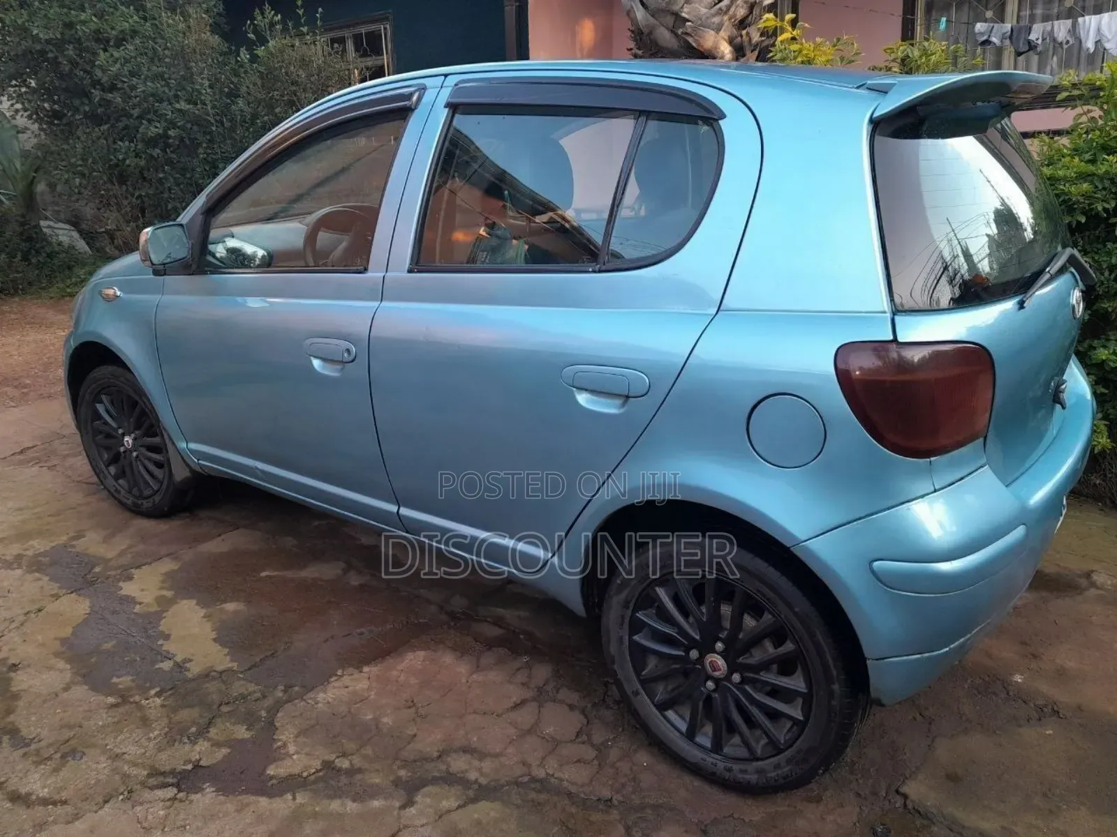 Toyota Vitz 2002 Blue