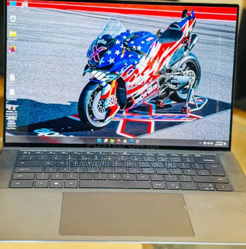 New Laptop Dell Precision 5560 16GB Intel Core i7 SSD 512GB