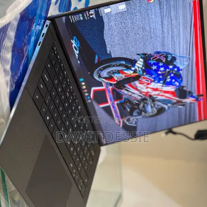 New Laptop Dell Precision 5560 16GB Intel Core i7 SSD 512GB